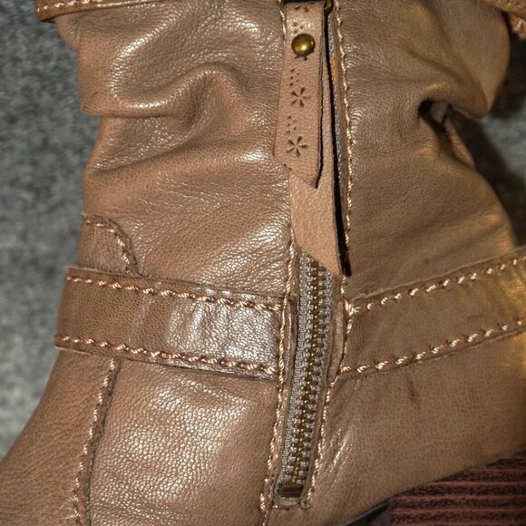 Fossil Women’s Brown Leather Ankle Boots – Size 7 | Buckle Strap | Pre-Owned - Picture 13 of 13